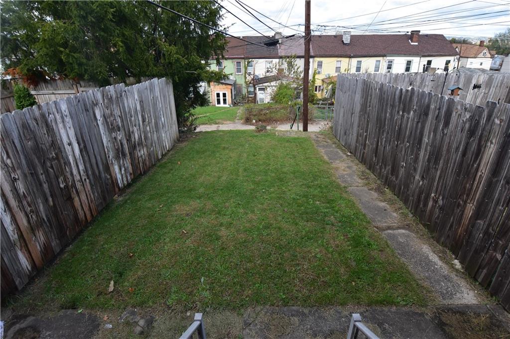 613 East 19th Avenue Homestead, PA 15120 - Photo 30 of 33