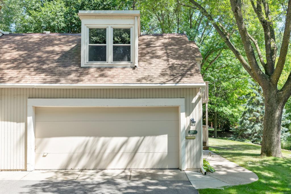 9347 Nesbitt Road Bloomington, MN 55437 - Photo 2 of 32 Gallery Image 2