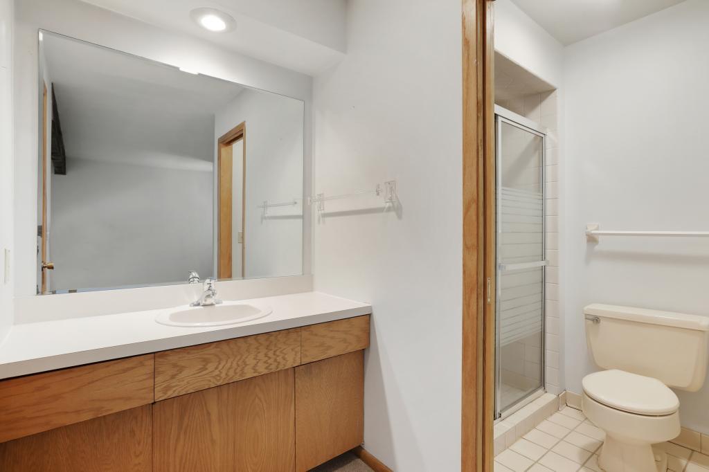 9347 Nesbitt Road Bloomington, MN 55437 - Photo 16 of 32 Gallery Image 16