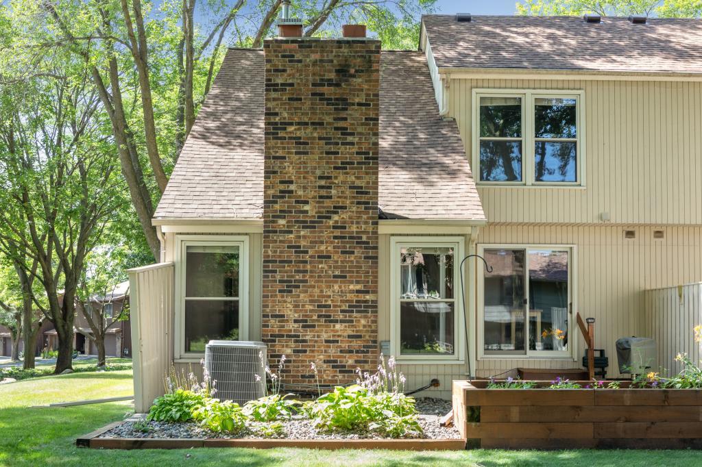 9347 Nesbitt Road Bloomington, MN 55437 - Photo 25 of 32 Gallery Image 25