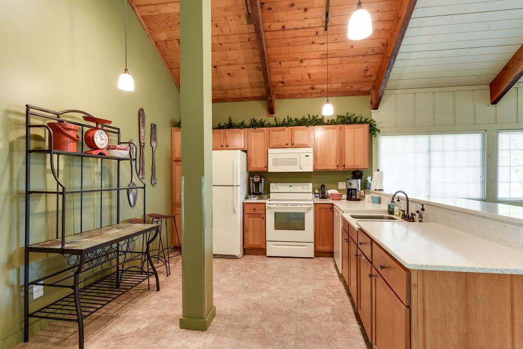 9347 Nesbitt Road Bloomington, MN 55437 - Photo 30 of 32 Gallery Image 30