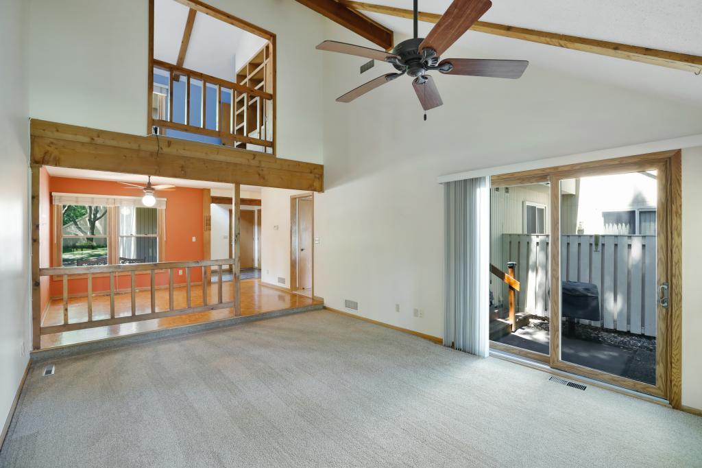 9347 Nesbitt Road Bloomington, MN 55437 - Photo 8 of 32 Gallery Image 8