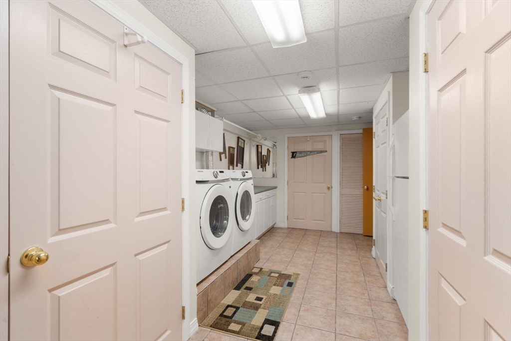 39 Whiting Road Oxford, MA 01540 - Photo 18 of 39