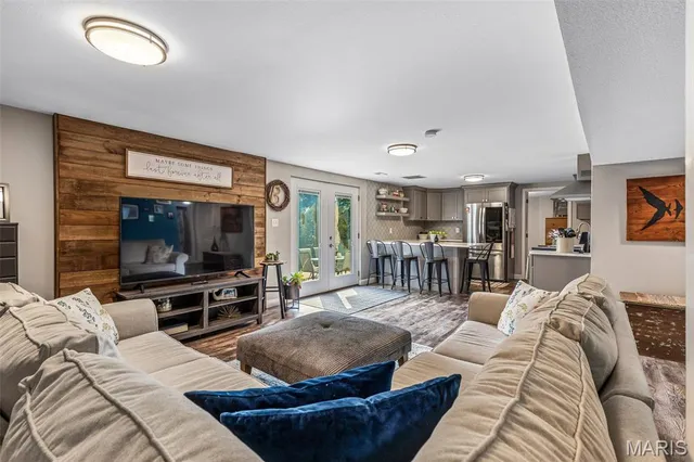 $465,000 | 200 Timber Lane, Farmington, MO 63640