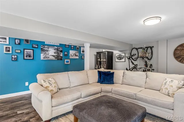 $465,000 | 200 Timber Lane, Farmington, MO 63640