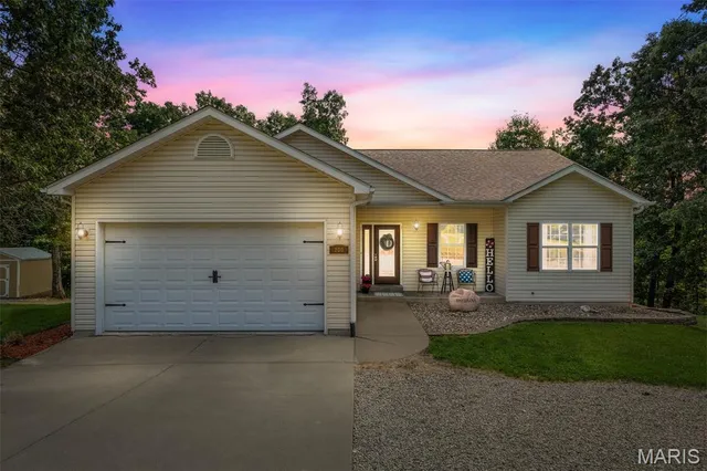 $465,000 | 200 Timber Lane, Farmington, MO 63640