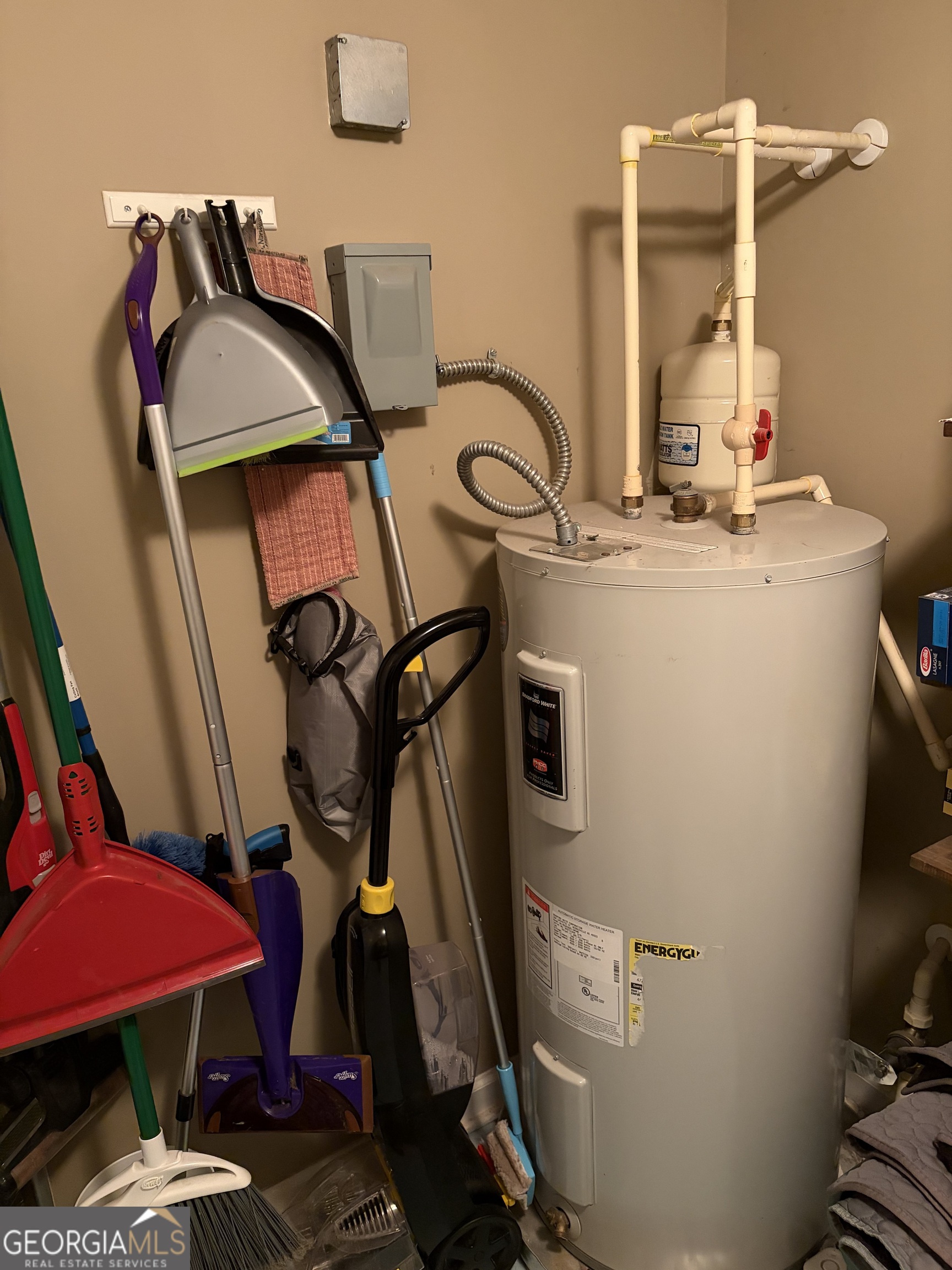 137 Stonebrooke Drive Colbert, GA 30628 - Photo 34 of 47 a view of a room with gym equipment