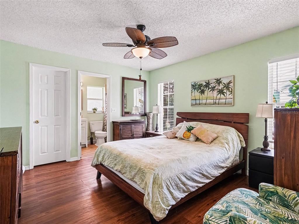 511 Hanging Moss Road Davenport, FL 33837 - Photo 3 of 17 Gallery Image 3