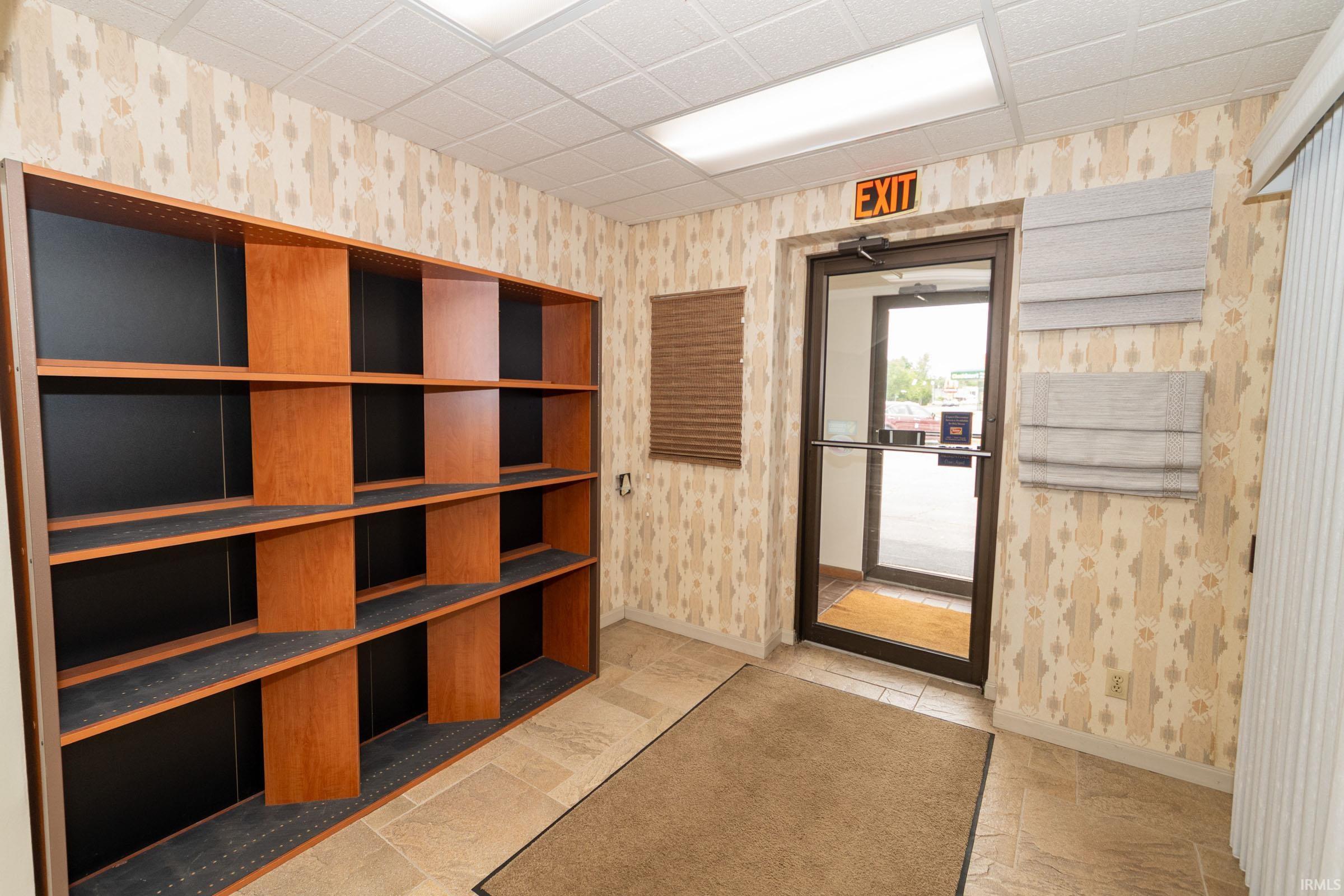 1505 Elkhart Road Goshen, IN 46526 - Photo 5 of 36