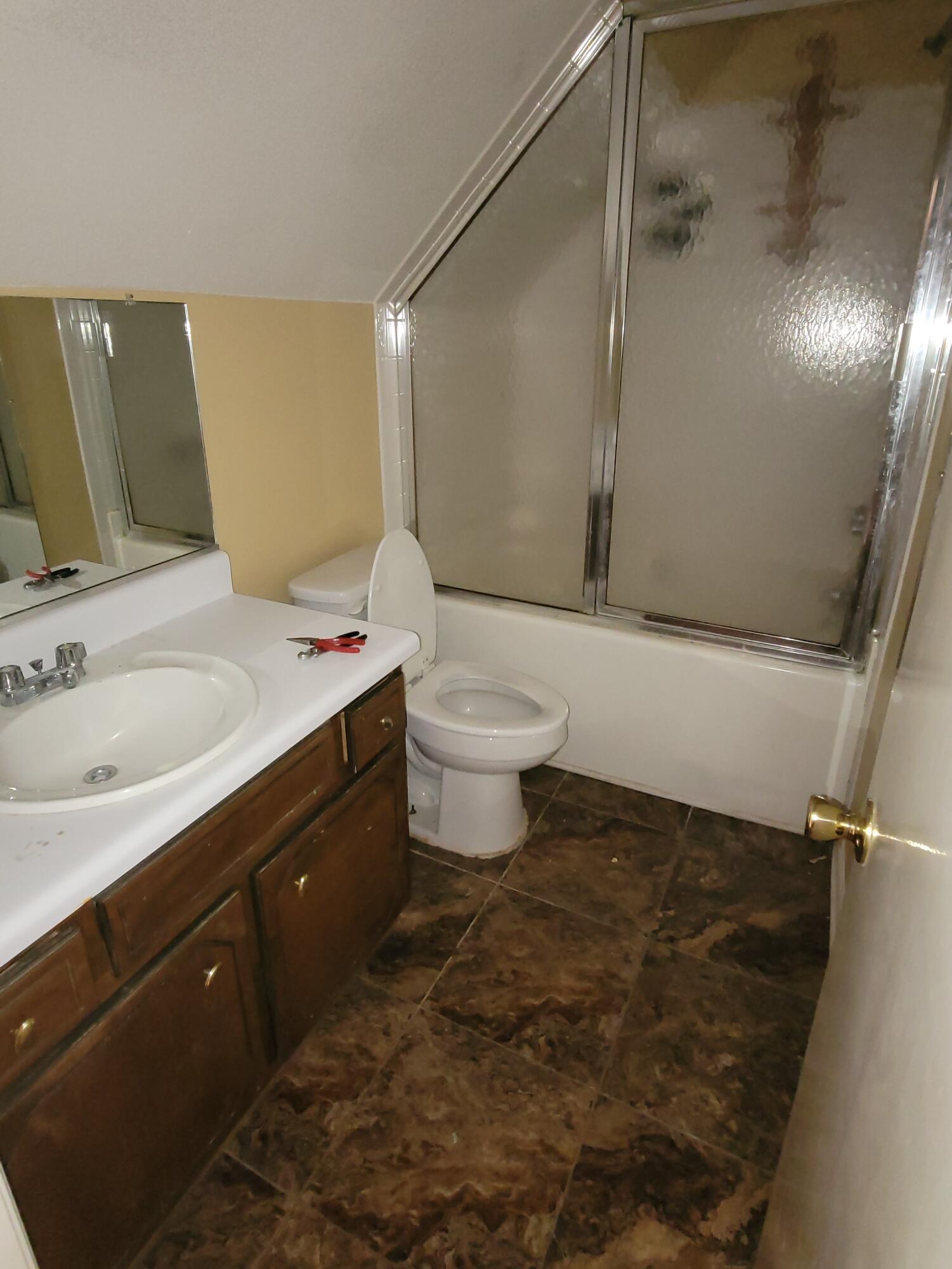4314 Aintree Road Hephzibah, GA 30815 - Photo 16 of 16 upstairs bath