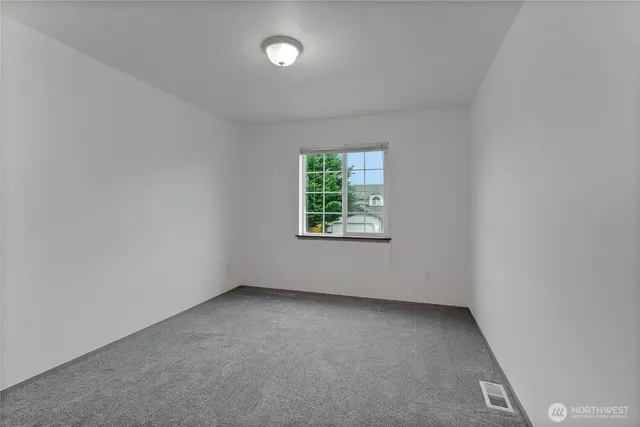 $515,000 | 17918 67th Avenue East, Puyallup, WA 98375