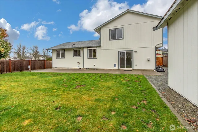 $515,000 | 17918 67th Avenue East, Puyallup, WA 98375