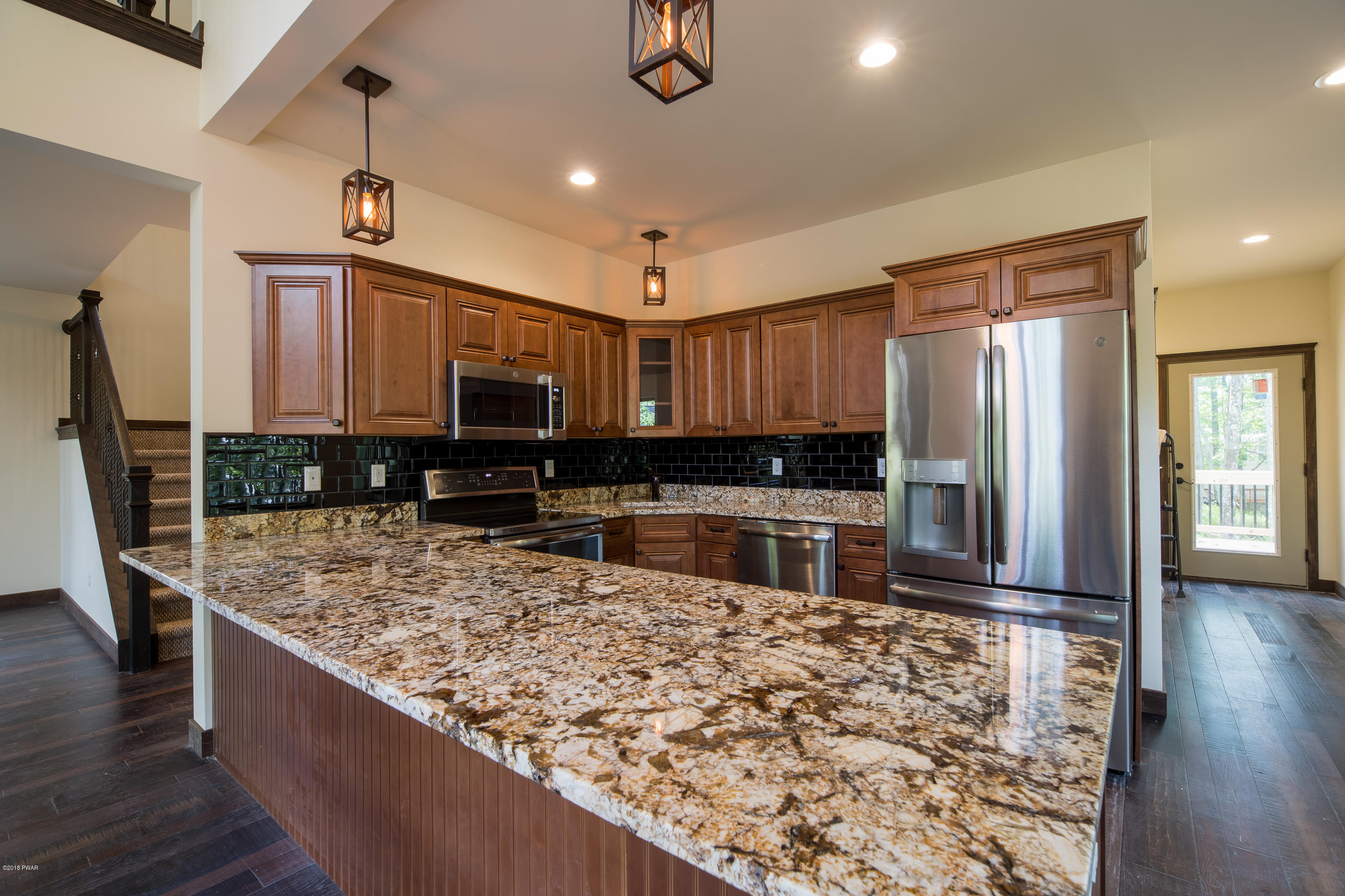 263 Lakeview Road Lackawaxen, PA 18435 - Photo 14 of 41 Custom Kitchen