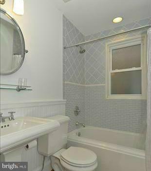 407 Rucker Place Alexandria, VA 22301 - Photo 11 of 26 Bath