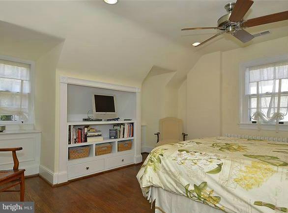 407 Rucker Place Alexandria, VA 22301 - Photo 19 of 26 Bedroom (Master)