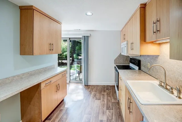 $2,800 | 522 Tumbling Hawk, Unit 522, Acton, MA 01718