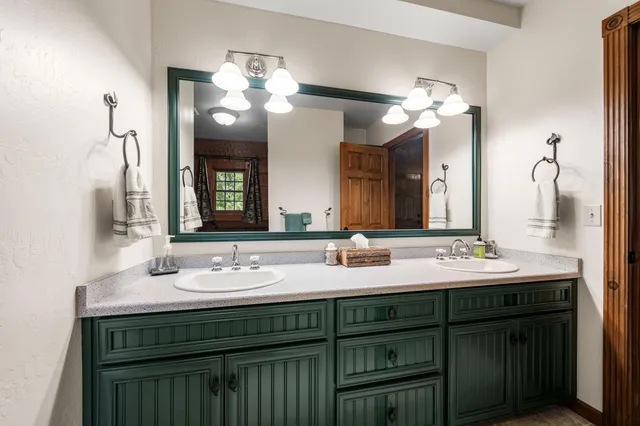 $799,000 | 381 Deadwood Road, Lewiston, CA 96052