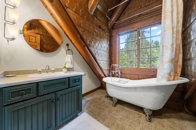 $799,000 | 381 Deadwood Road, Lewiston, CA 96052