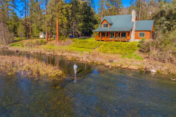 $774,900 | 381 Deadwood Road, Lewiston, CA 96052