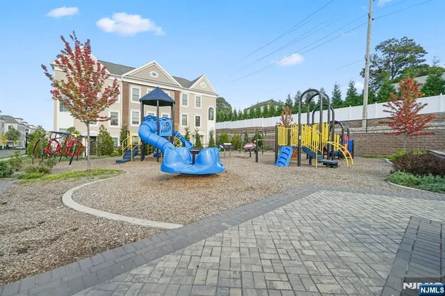 $3,175 | 22 Leahy Drive, Wood-Ridge, NJ 07075