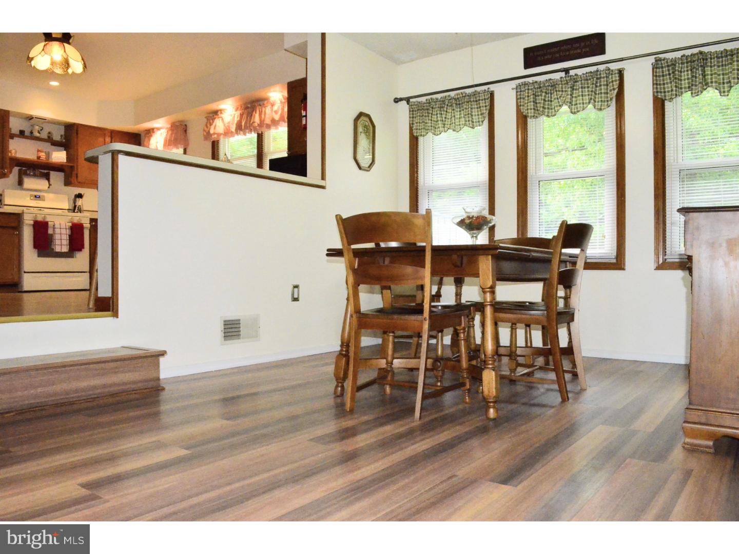 643 Raritan Avenue Atco, NJ 08004 - Photo 4 of 25 Gallery Image 4