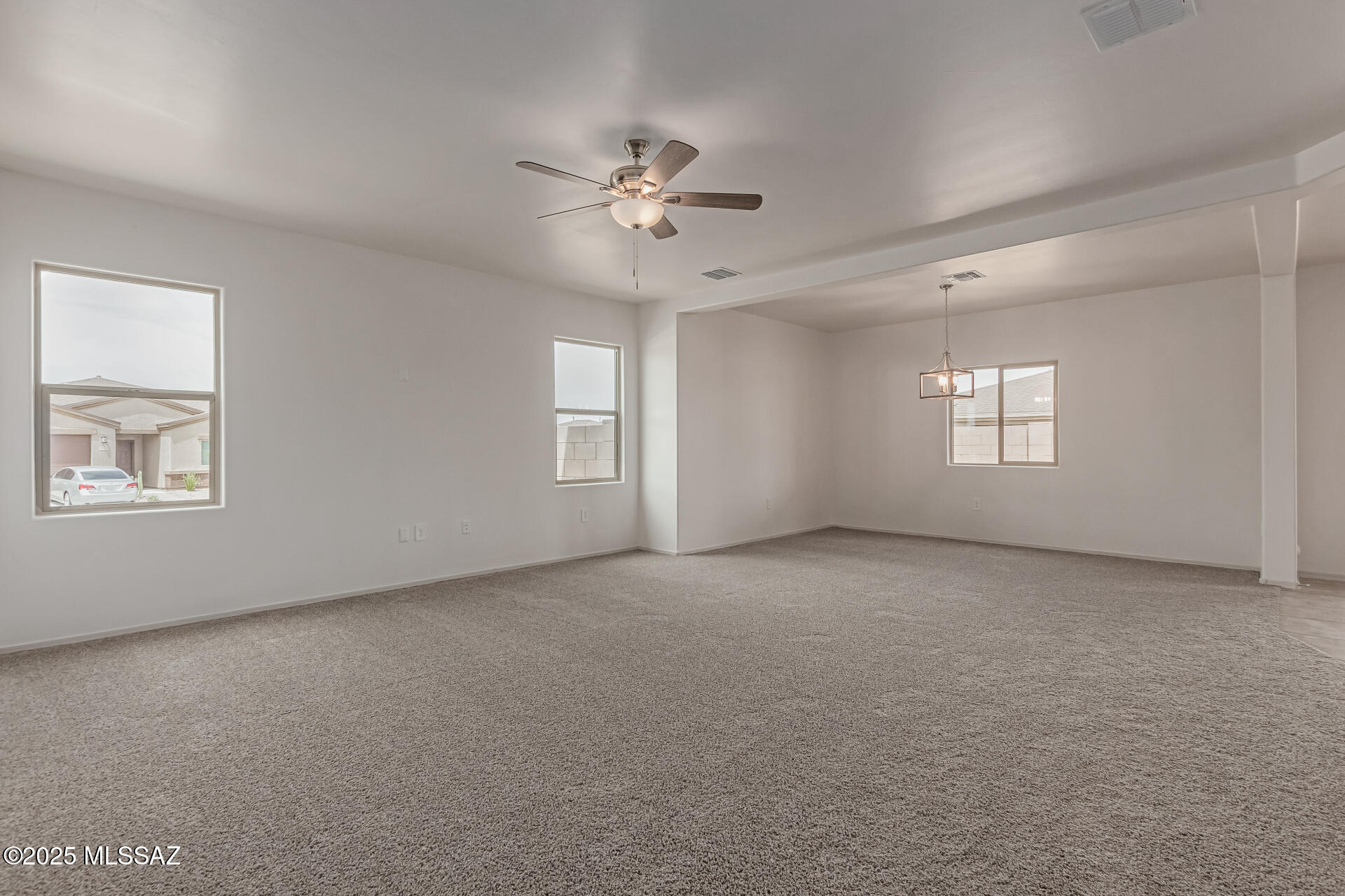 7490 West Elvado Road Tucson, AZ 85757 - Photo 4 of 37 04 - Elvado