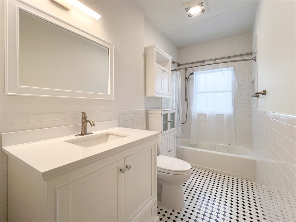 79 Jason Street, Unit 79 Arlington, MA 02476 - Photo 23 of 37