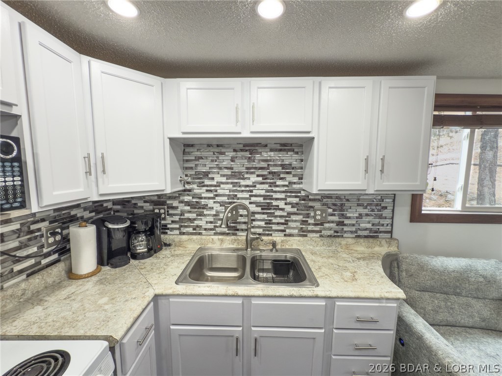 30031 Oak Knoll Road Rocky Mount, MO 65072 - Photo 12 of 59