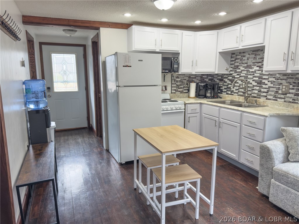 30031 Oak Knoll Road Rocky Mount, MO 65072 - Photo 17 of 59