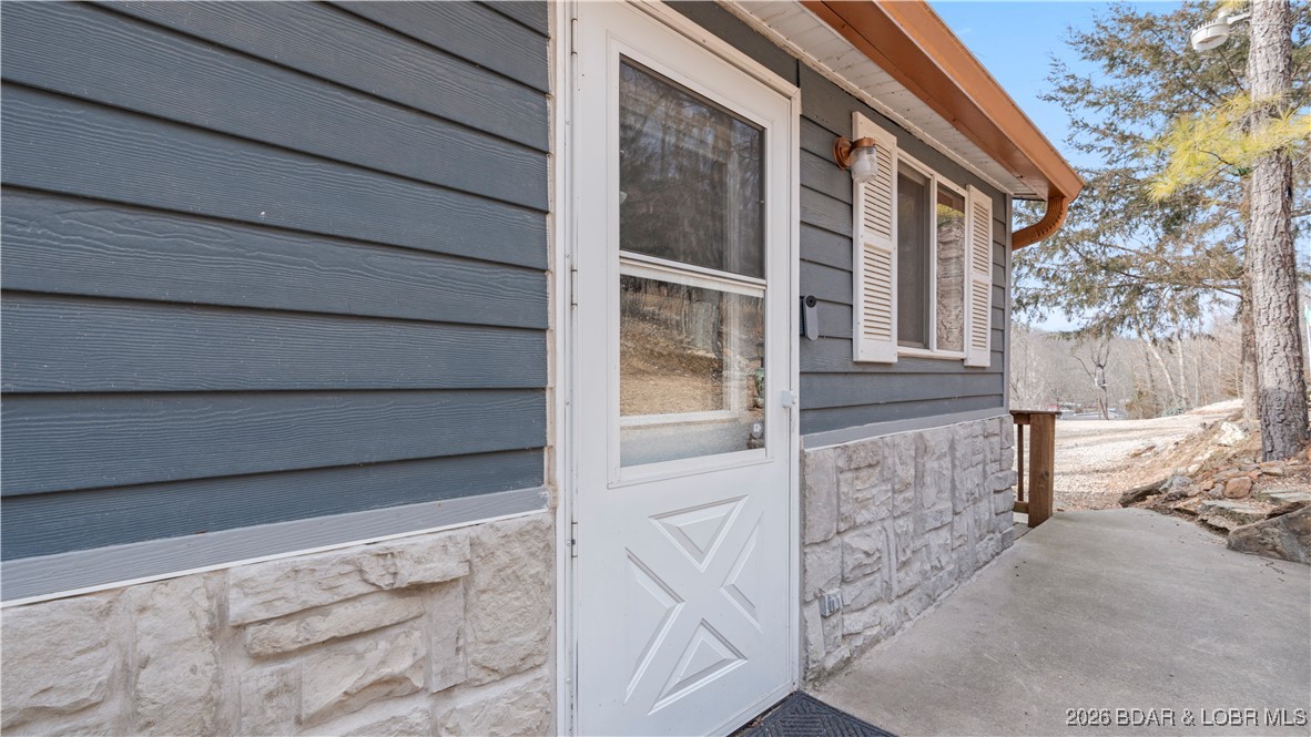 30031 Oak Knoll Road Rocky Mount, MO 65072 - Photo 41 of 59 Front Door Entrance Upper Level