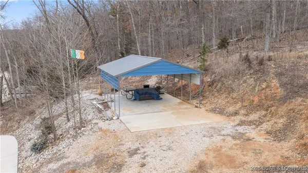 $299,000 | 30031 Oak Knoll Road, Rocky Mount, MO 65072