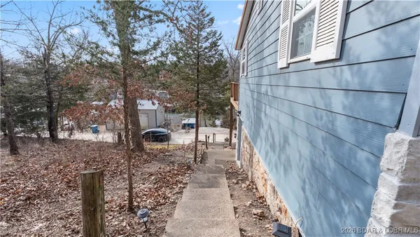 $299,000 | 30031 Oak Knoll Road, Rocky Mount, MO 65072