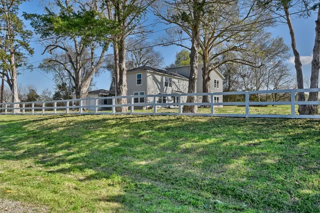 $499,000 | 6300 Highway 105, Brenham, TX 77833