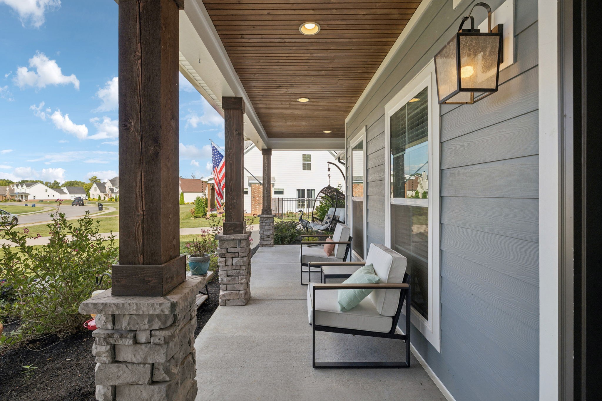 2022 Trout Trail Murfreesboro, TN 37129 - Photo 5 of 44 a lobby with furniture and garden view