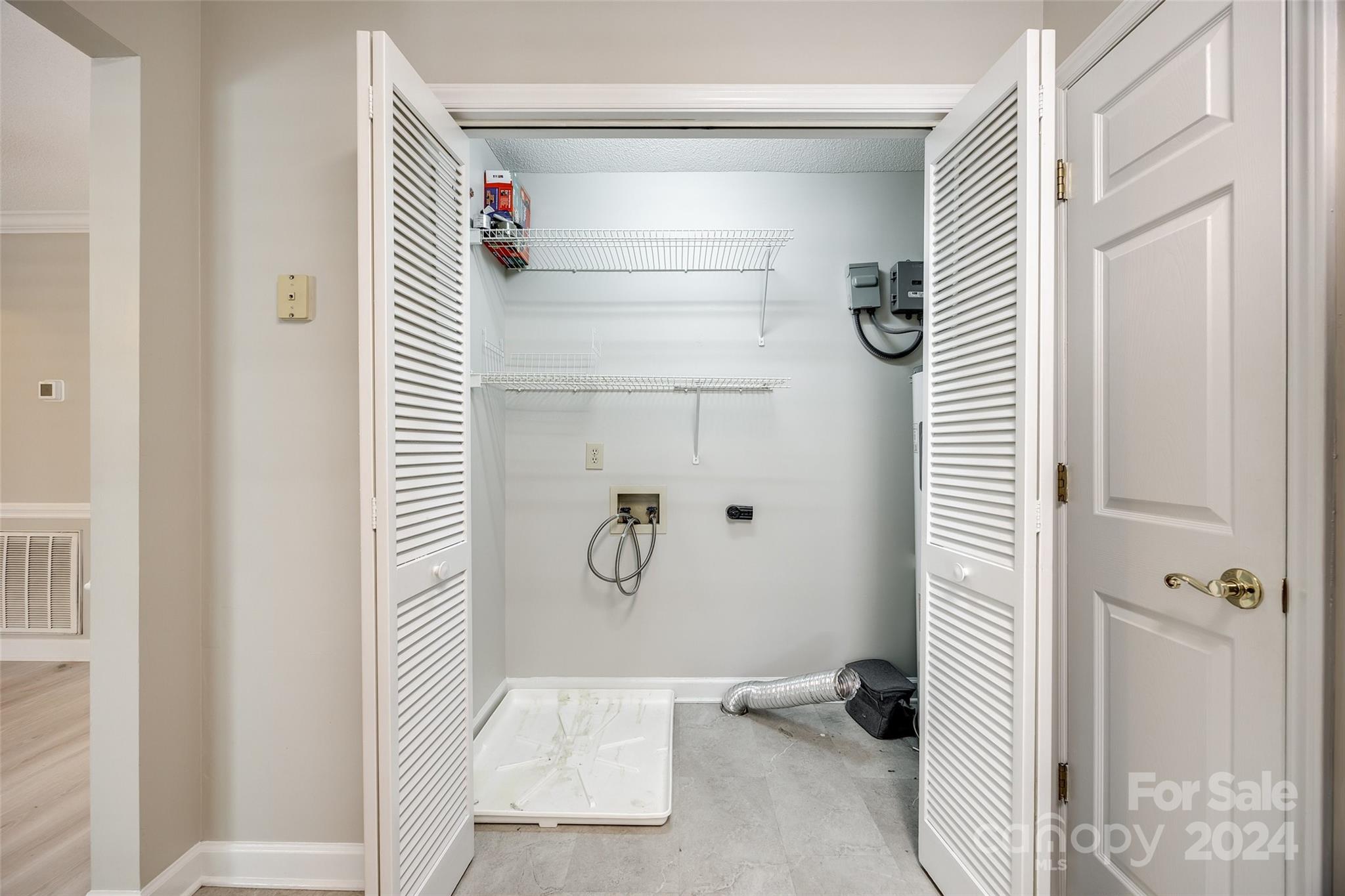 1711 Robinwood Road Gastonia, NC 28054 - Photo 15 of 25 a bathroom with a bathtub and shower