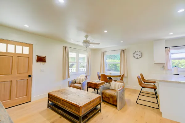 $5,000 | 2022 Monterey Street, Santa Barbara, CA 93101