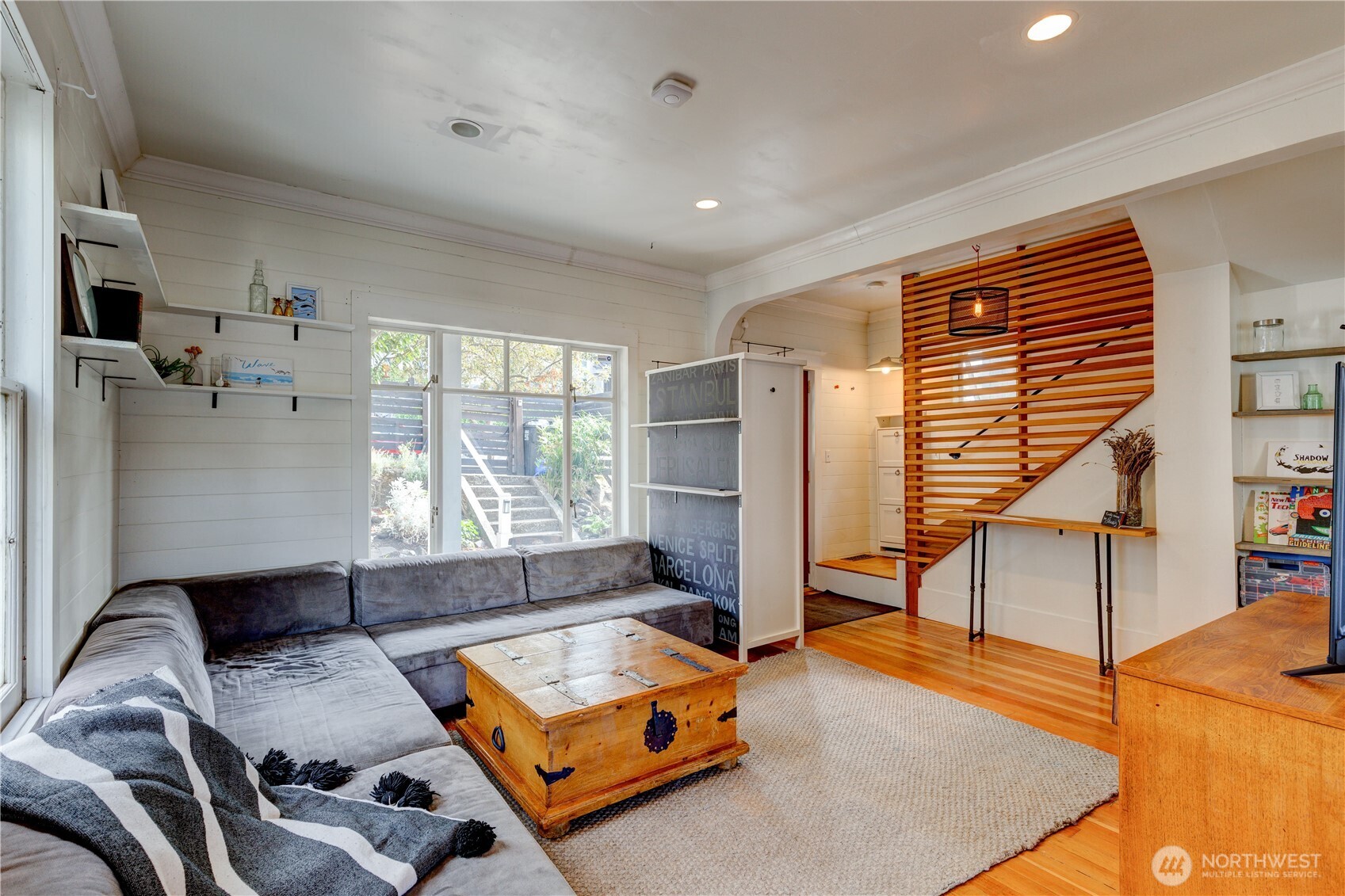 2247 14th Avenue West Seattle, WA 98119 - Photo 4 of 37