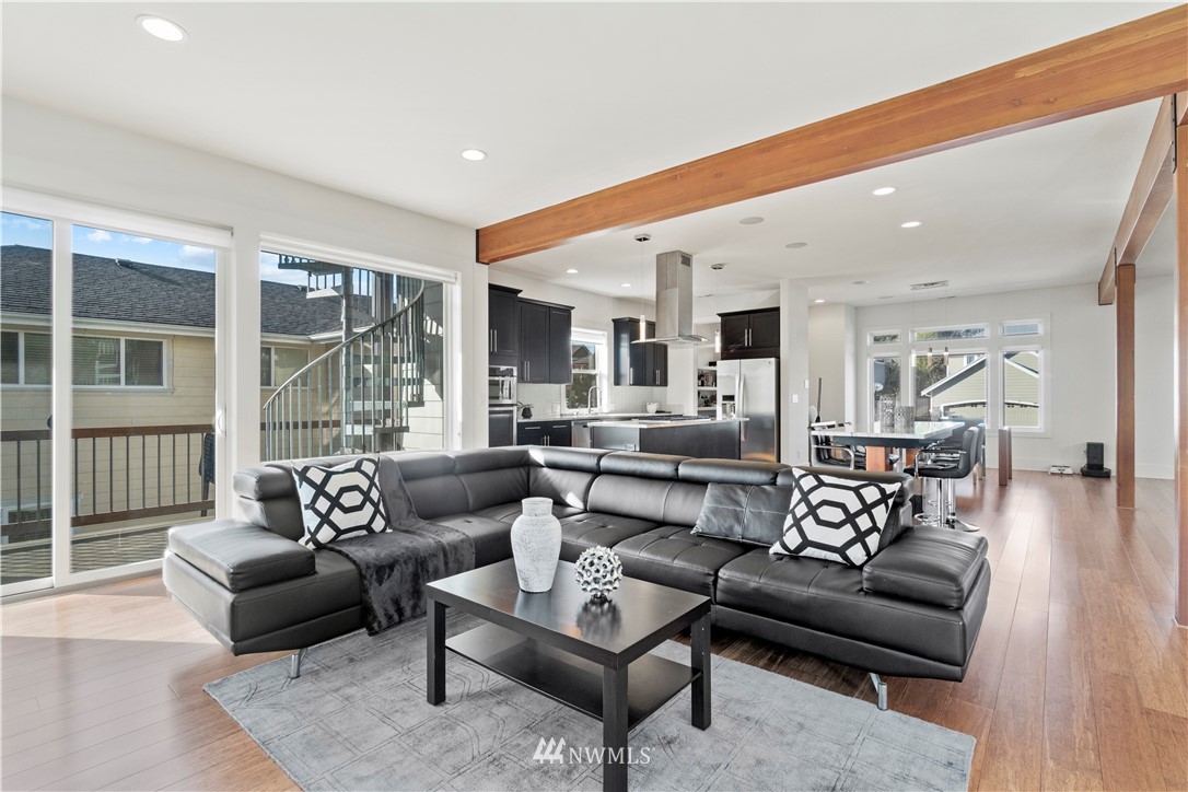 1015 North 28th Place Renton, WA 98056 - Photo 12 of 36