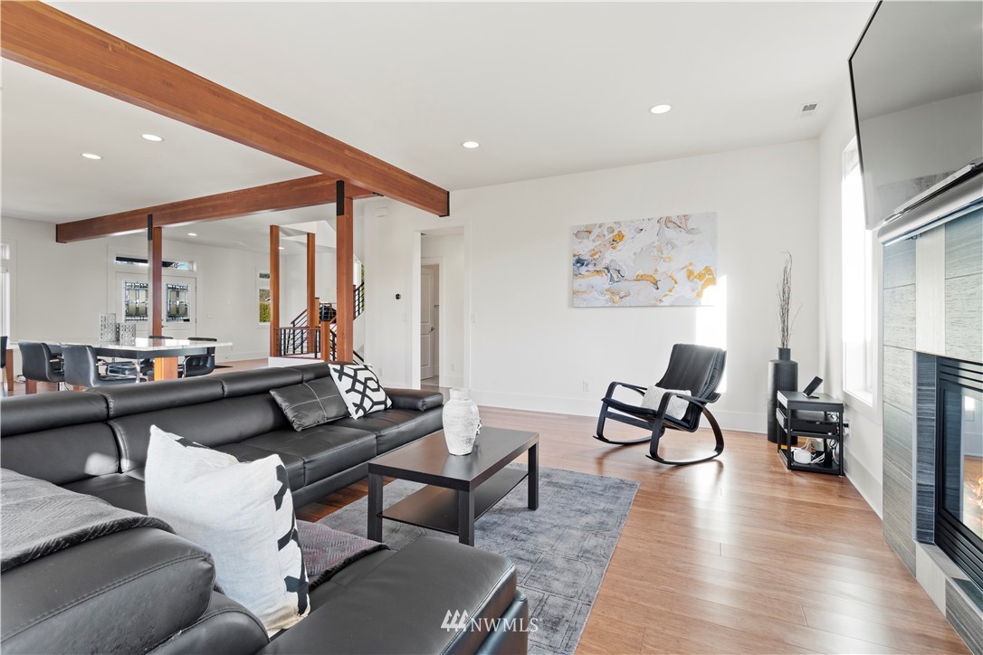 1015 North 28th Place Renton, WA 98056 - Photo 14 of 36