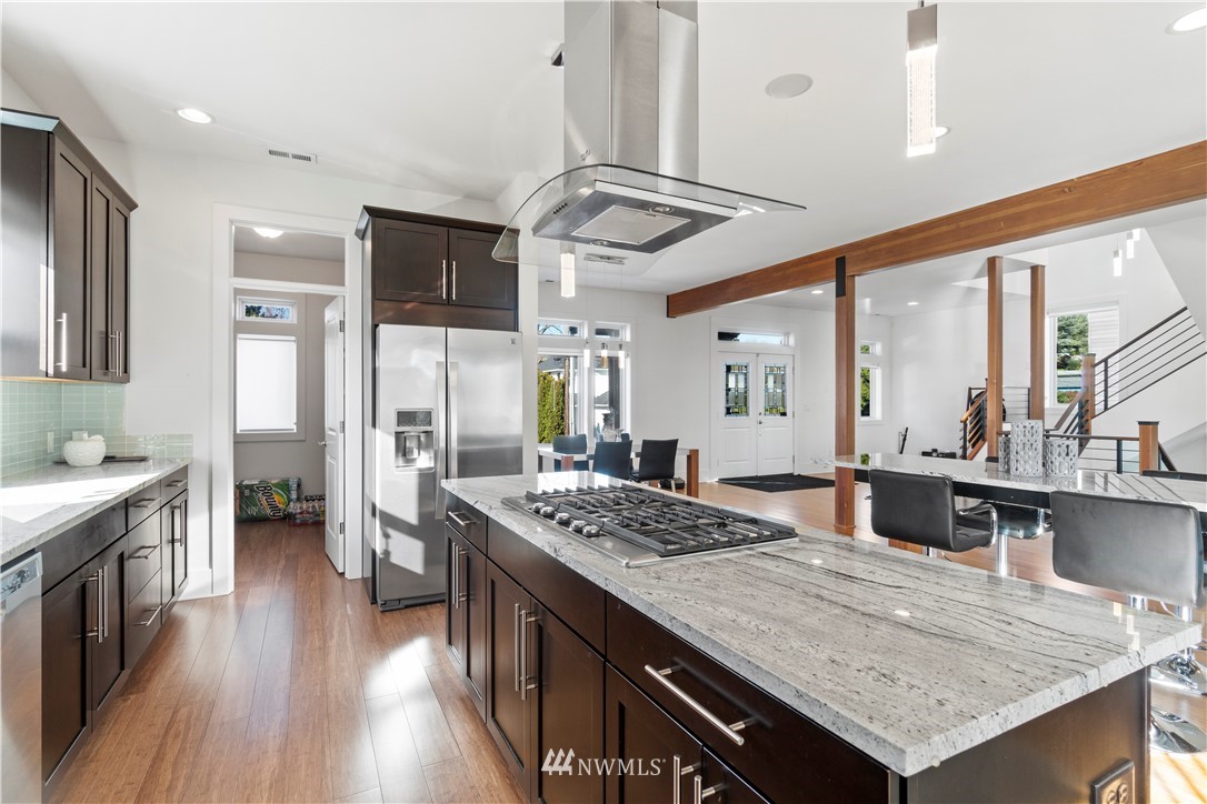 1015 North 28th Place Renton, WA 98056 - Photo 9 of 36