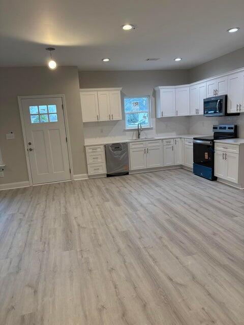 182 Avocada Drive Santee, SC 29142 - Photo 2 of 5 20251213022203676524000000-o