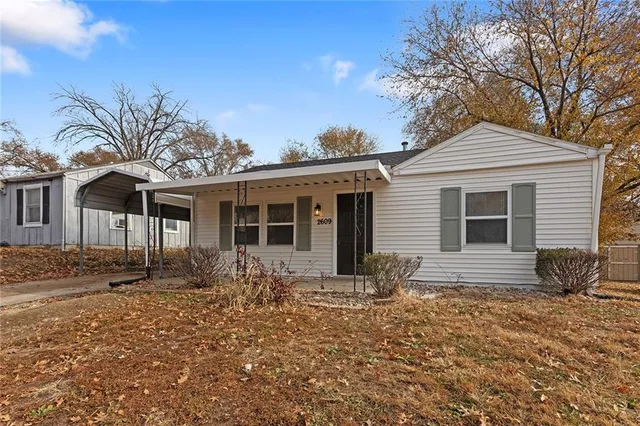 $215,000 | 2609 South 49 Terrace, Kansas City, KS 66106