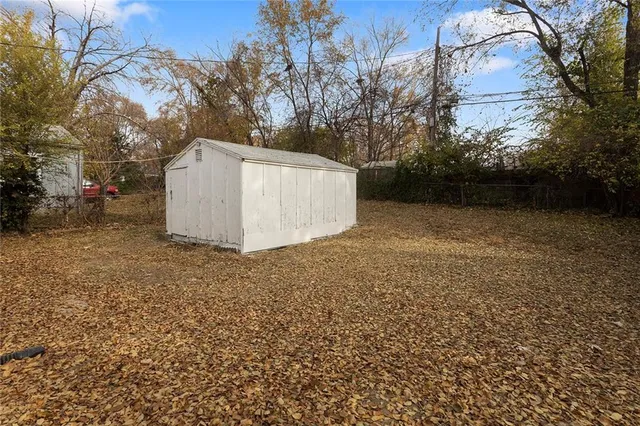 $215,000 | 2609 South 49 Terrace, Kansas City, KS 66106