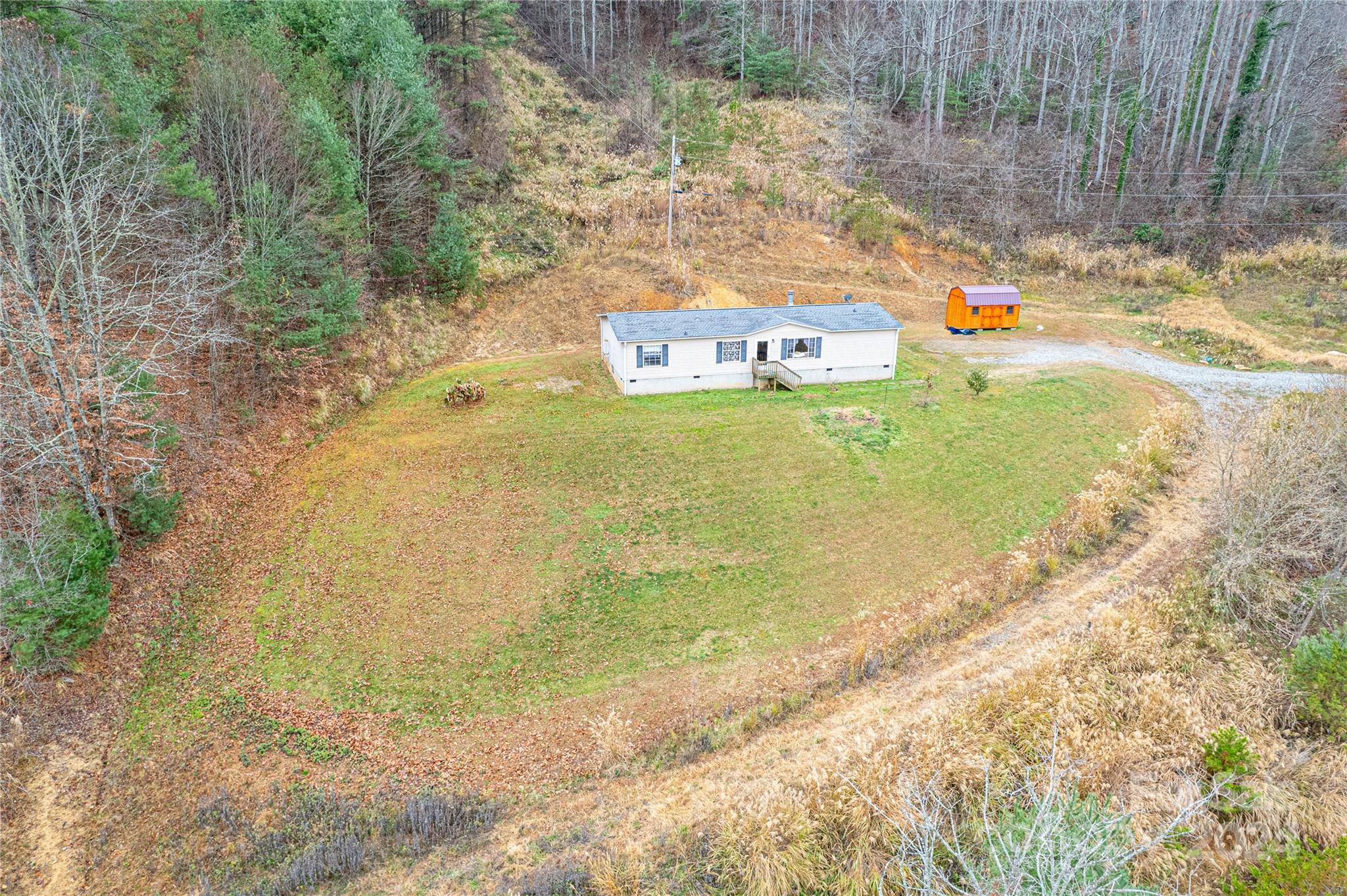 141 Thomas Br Road Marshall, NC 28753 - Photo 5 of 28 Gallery Image 5