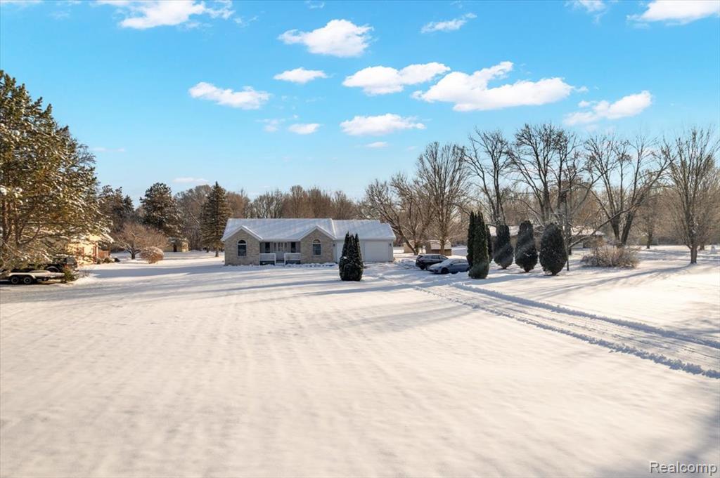 9128 North Linden Road Clio, MI 48420 - Photo 3 of 31 Gallery Image 3