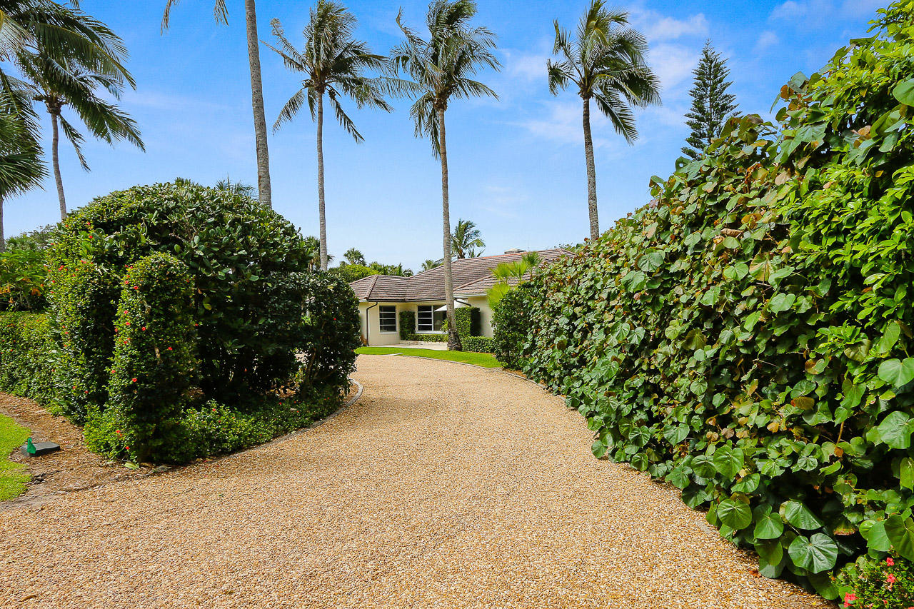 132 South Beach Road Hobe Sound, FL 33455 - Photo 6 of 30 132 S Beach Rd Hobe Sound FL-print-024-1