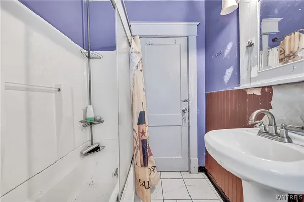 $229,900 | 955 Tonawanda Street, Buffalo, NY 14207