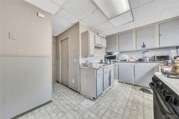 $229,900 | 955 Tonawanda Street, Buffalo, NY 14207