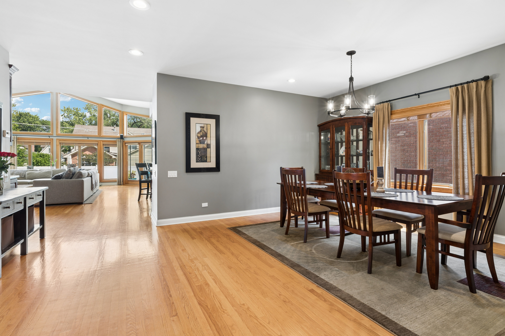 2532 Illinois Road Northbrook, IL 60062 - Photo 6 of 34 Gallery Image 6