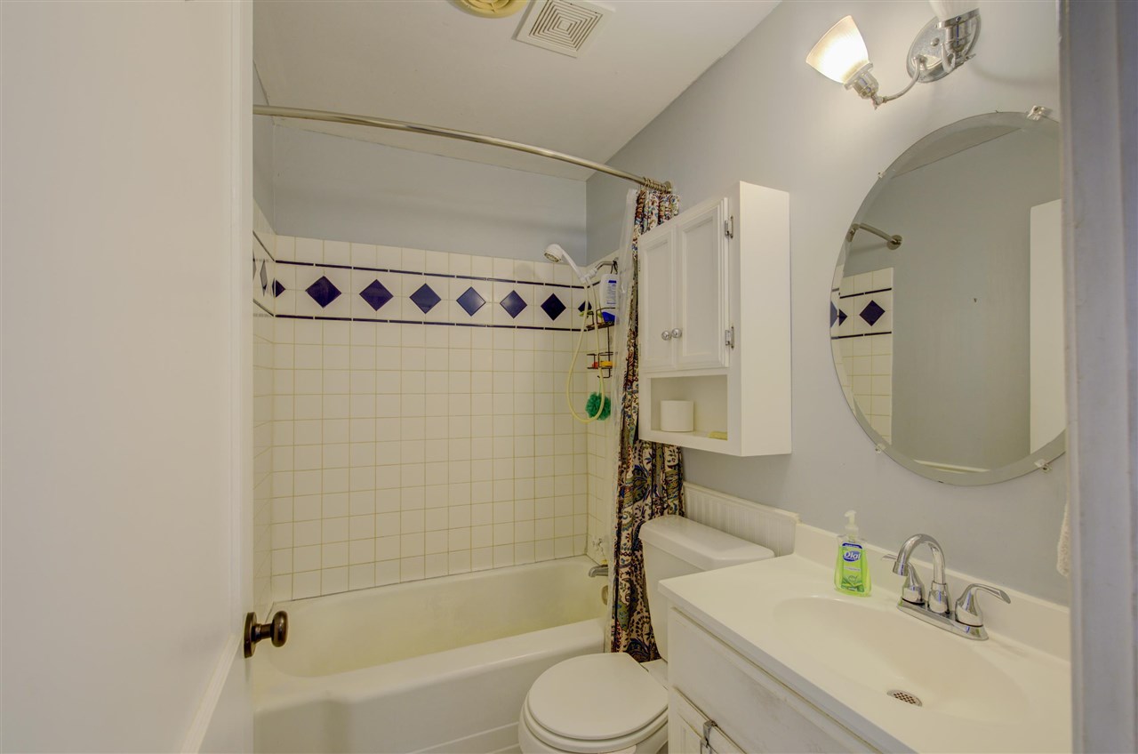 1387 Dearing Road Memphis, TN 38117 - Photo 11 of 22